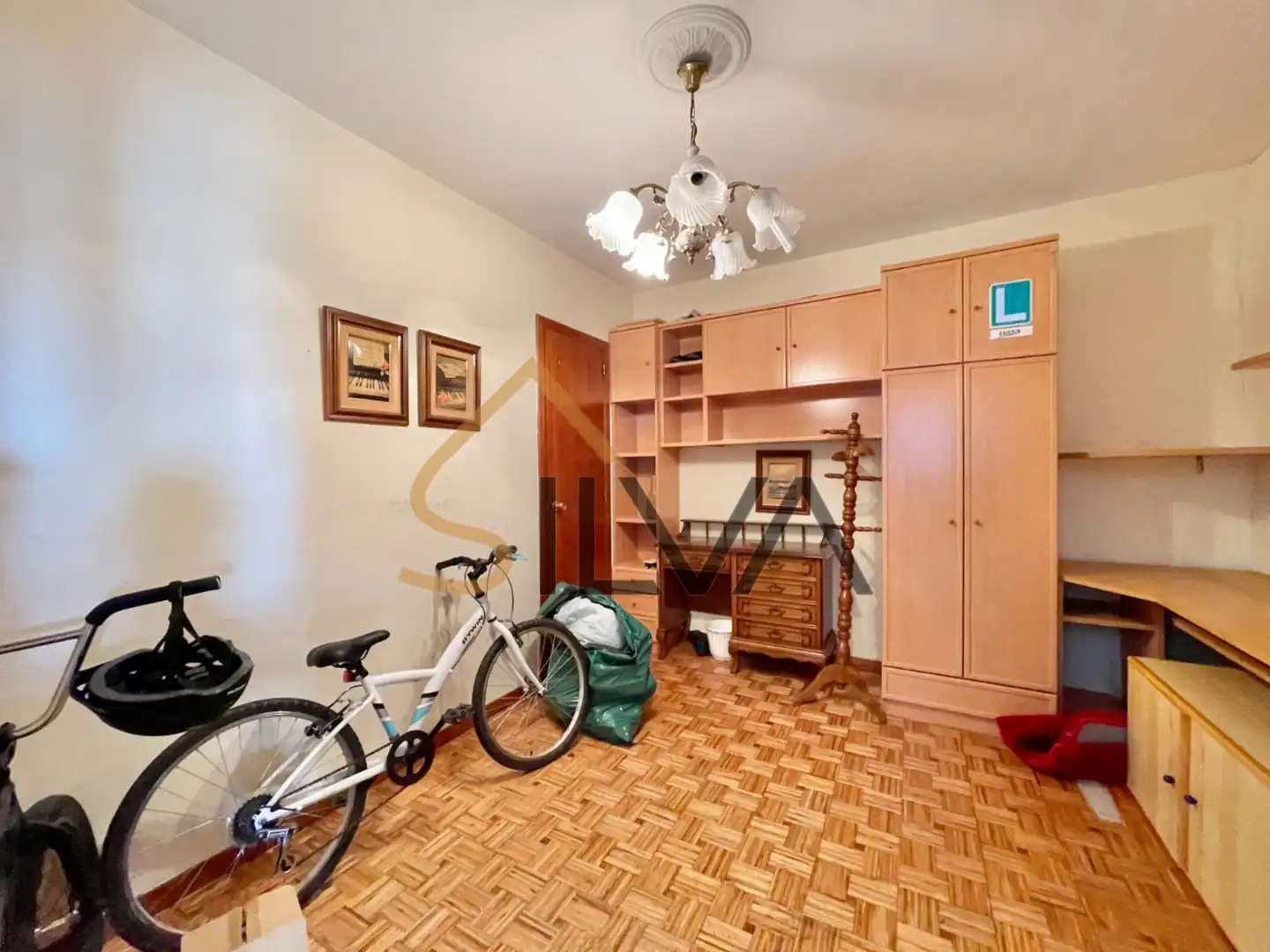 Piso en venta en Lugo con Calefacción, Parquet y Internet