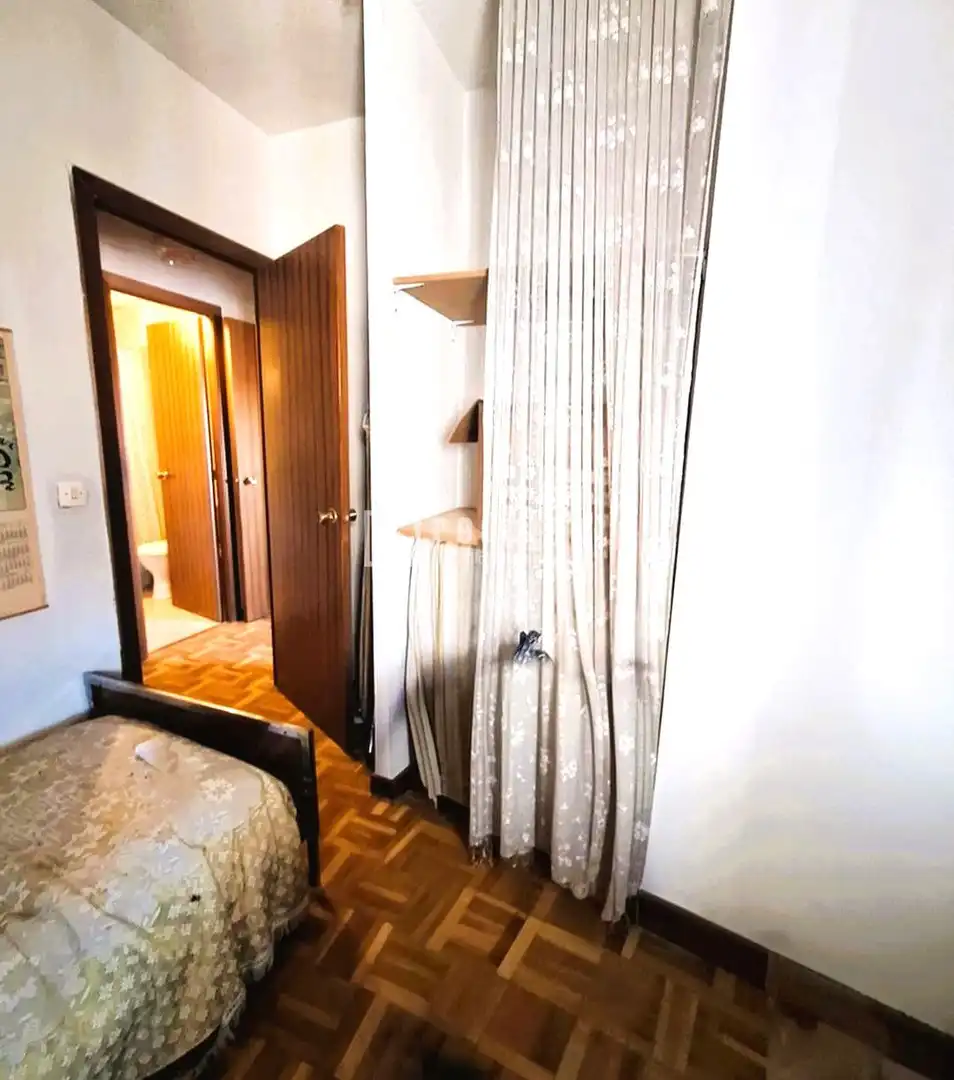 Habitación de Piso en venta en Madrid con Calefacción, Parquet y Amueblado