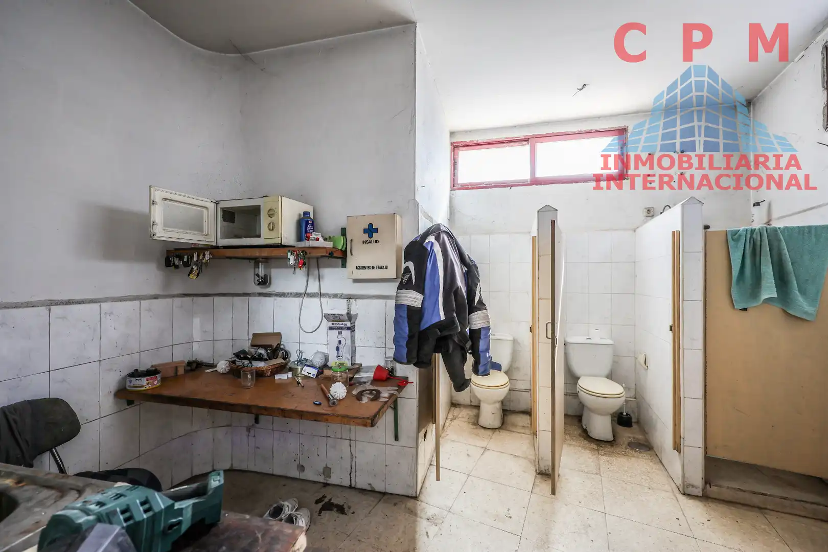 Badezimmer von Fabrikhallen zum Verkauf in Leganés mit Heizung