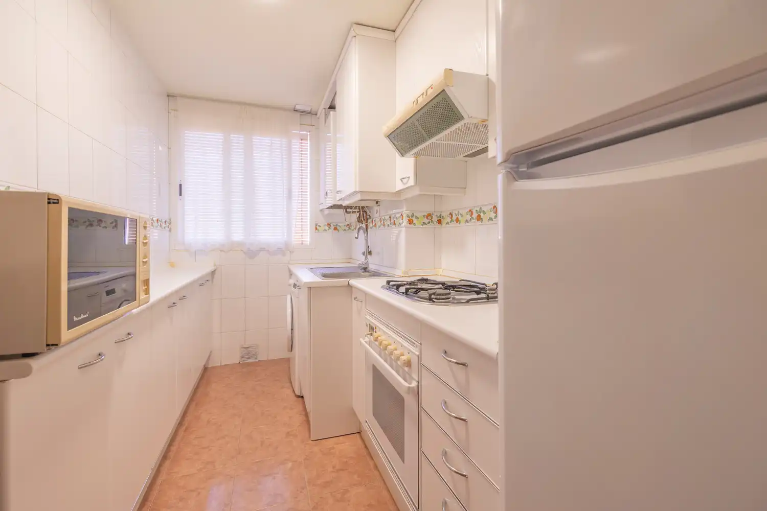 Wohnung zur Miete in Calle de las Naves, Acacias