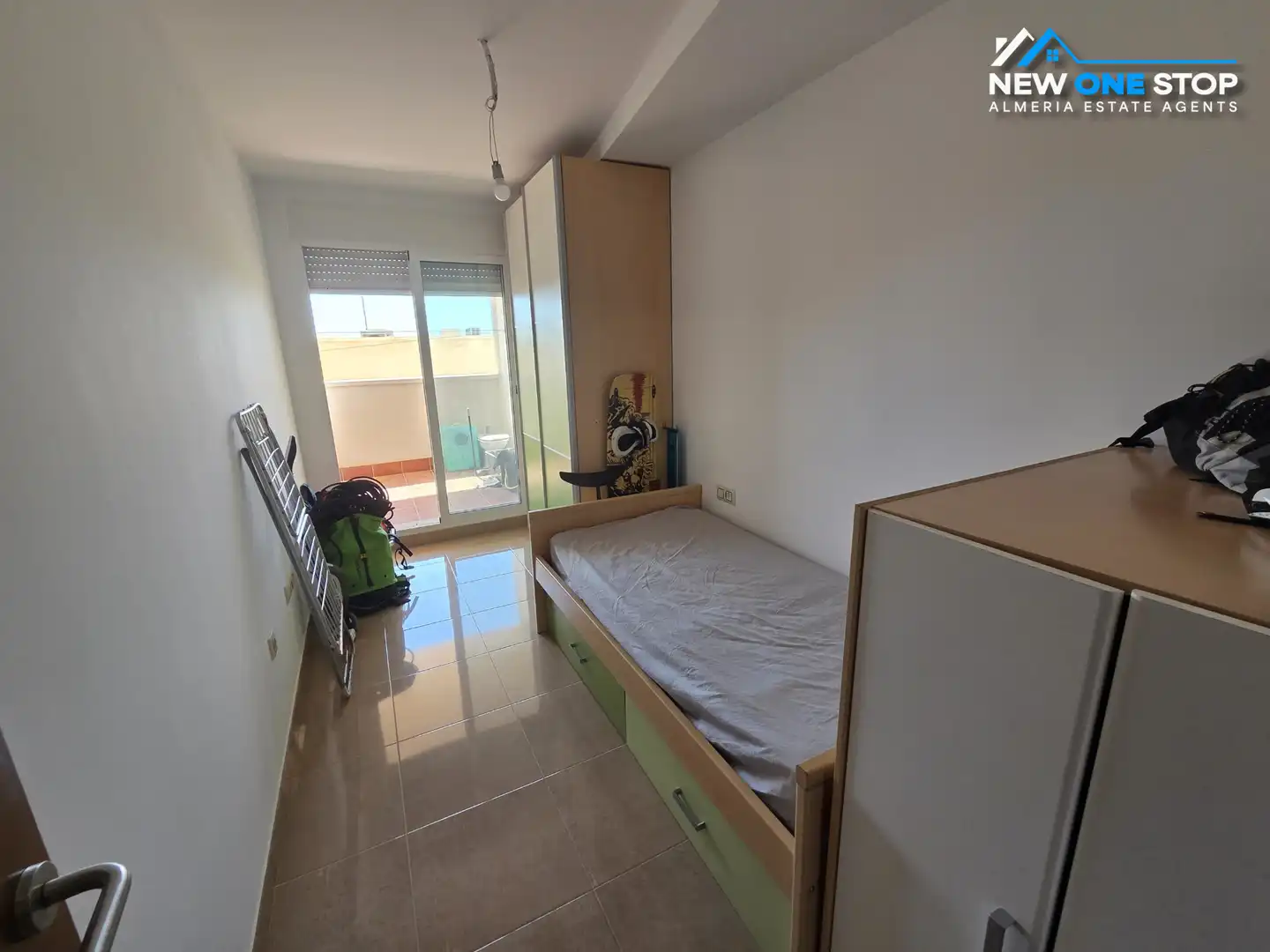 Terraza de Dúplex en venta en Carboneras con Terraza, Horno y Lavadora