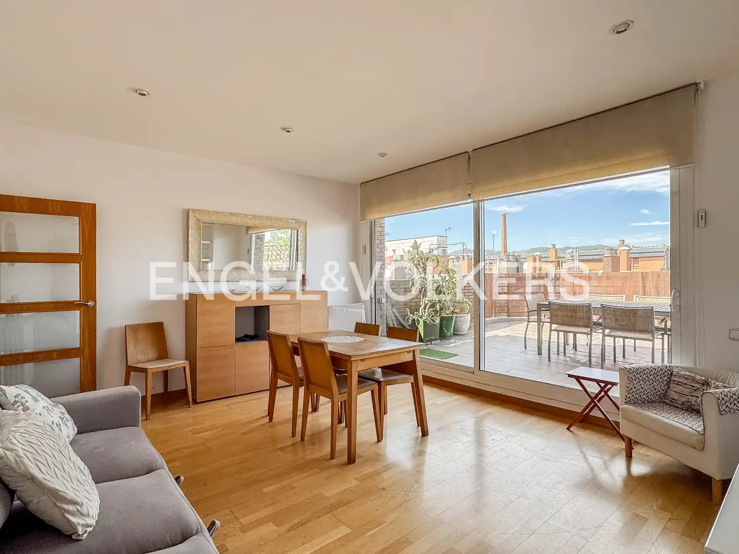 Vista exterior de Ático de alquiler en Barcelona con Aire acondicionado, Calefacción y Parquet
