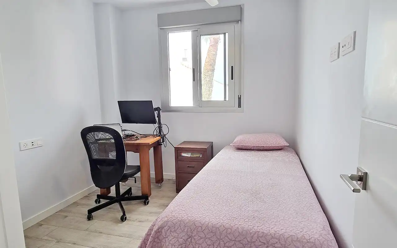 Habitación de Piso en venta en Torremolinos con Aire acondicionado, Calefacción y Terraza