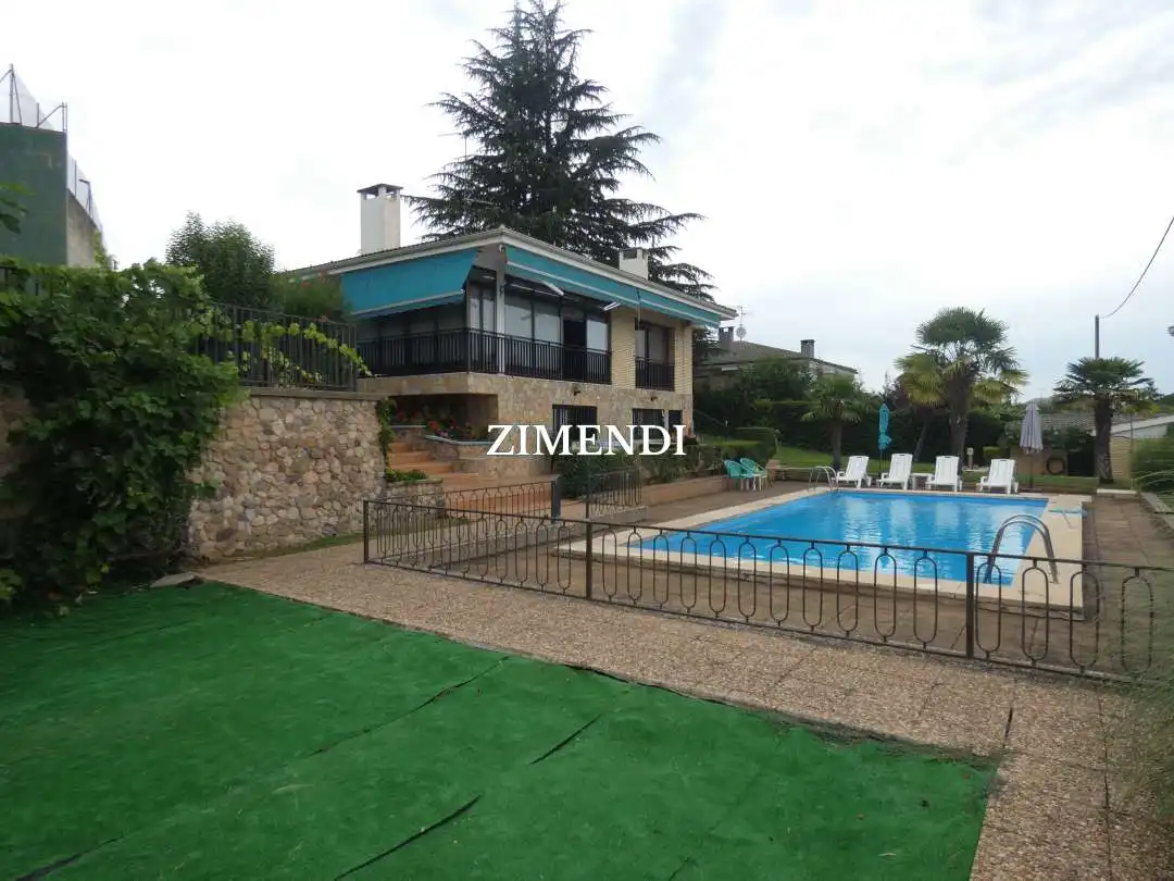 Garden of Houses for sale in Albelda de Iregua  with Heating, Terrace and Swimming Pool