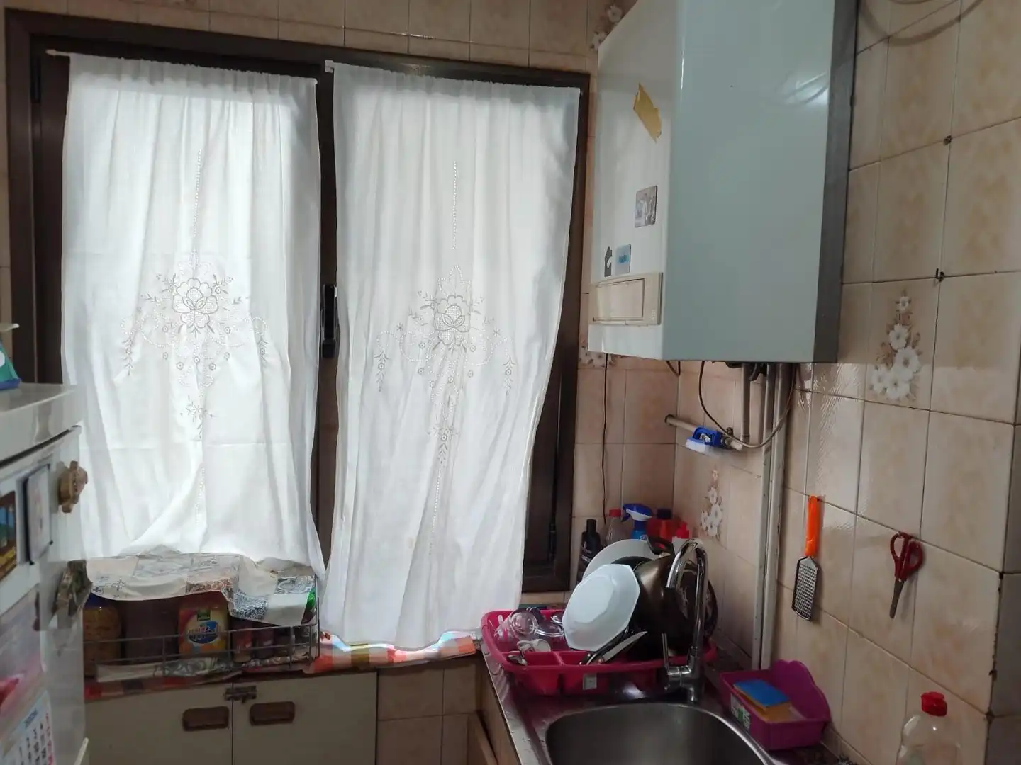 Cuina de Pis en venda en Oviedo  amb Calefacció