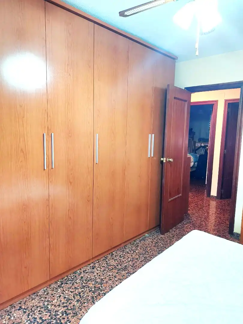 Habitación de Piso en venta en Valencia con Aire acondicionado, Horno y Balcón