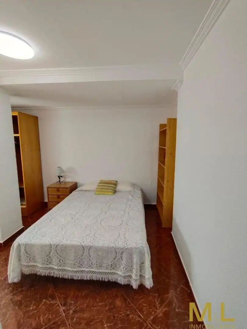 Casa o xalet de lloguer a Calle Caravel-les, Platja de la Pobla de Farnals