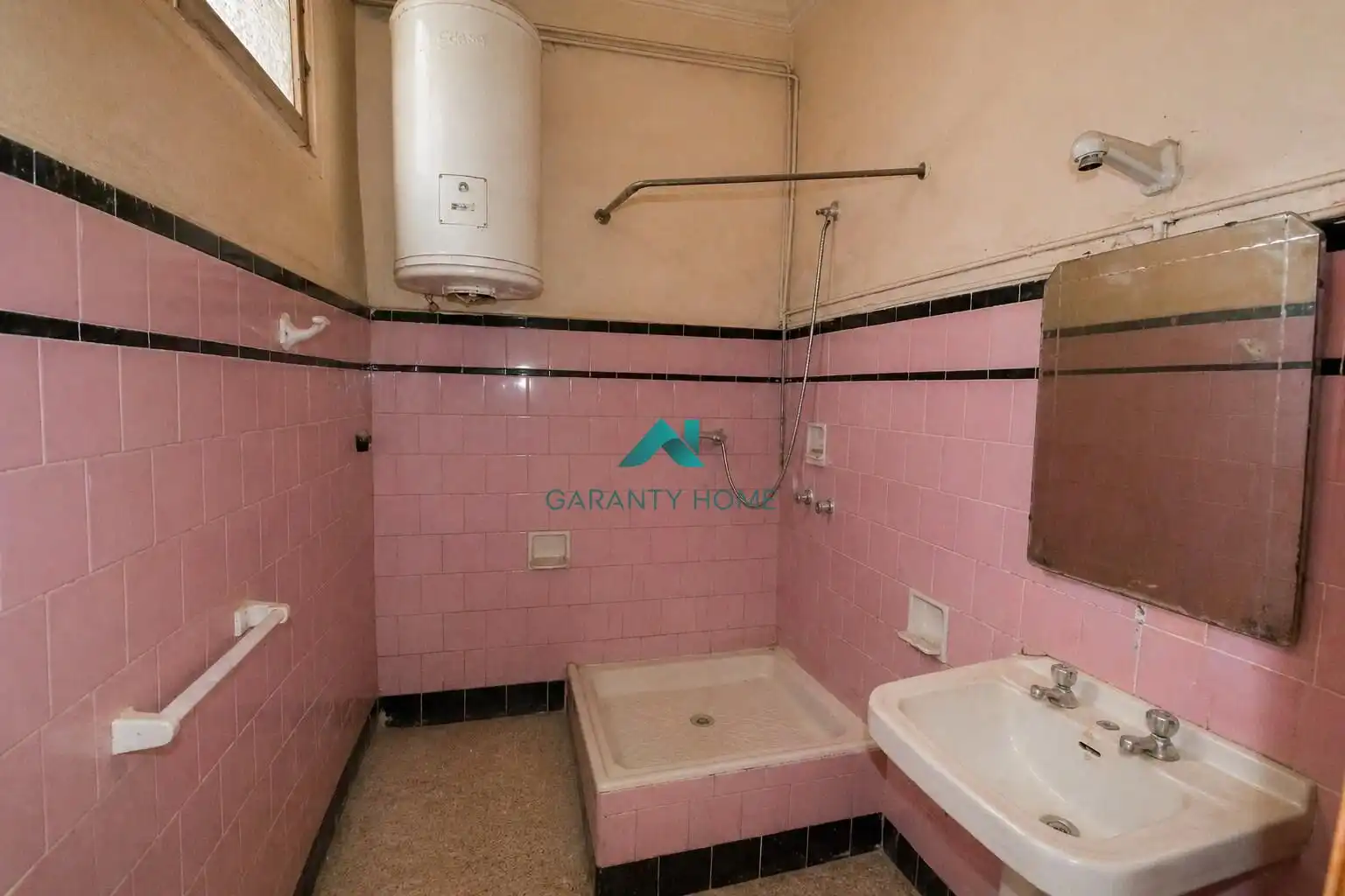 Baño de Casa o chalet en venta en Sagunto / Sagunt con Jardín privado, Terraza y Balcón