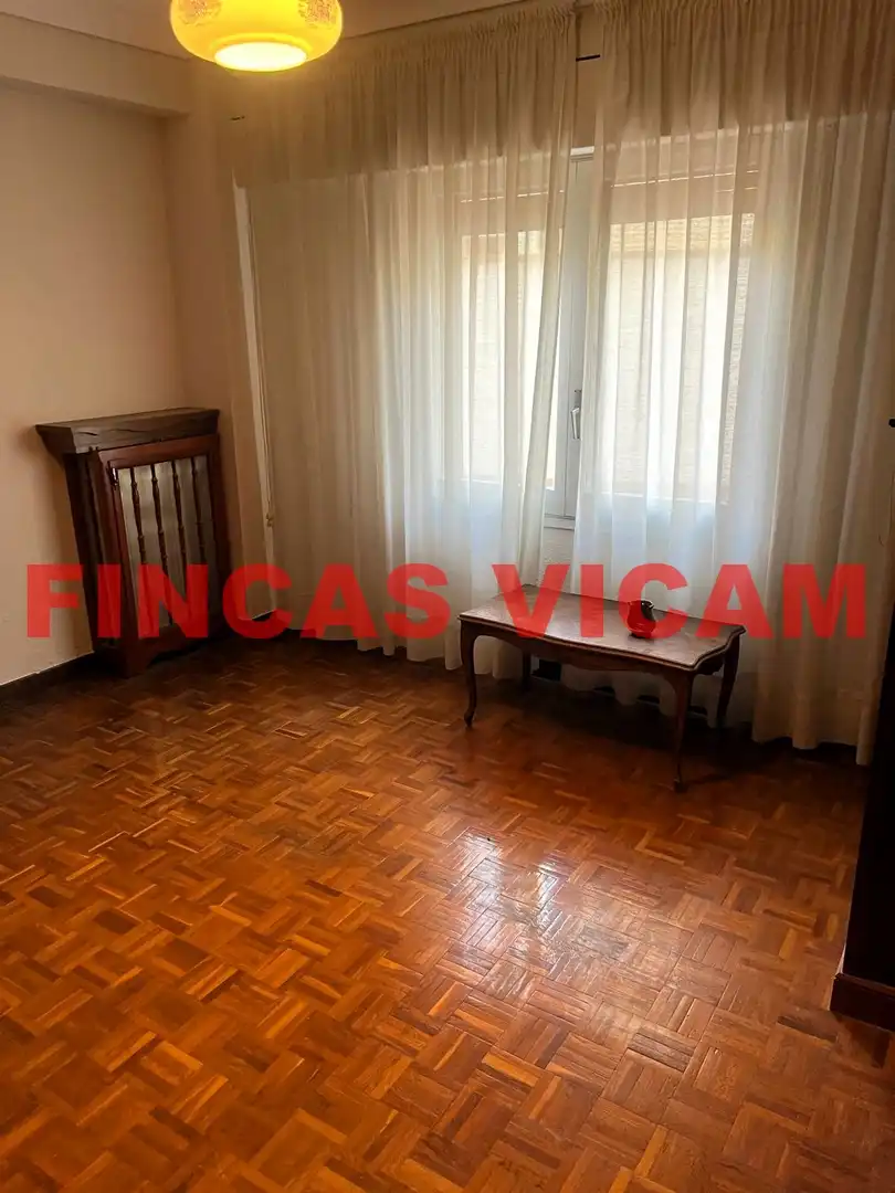 Wohnzimmer von Wohnung zur Miete in Huesca mit Heizung, Parkett und Terrasse
