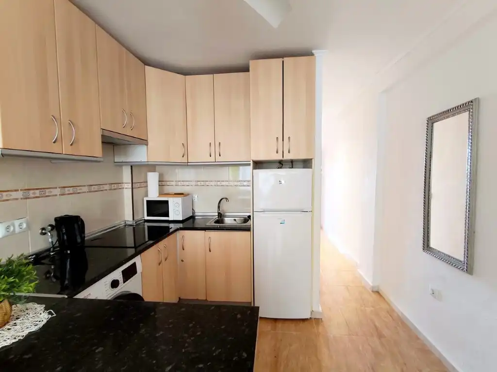 Cuina de Apartament en venda en Torrevieja amb Rentadora