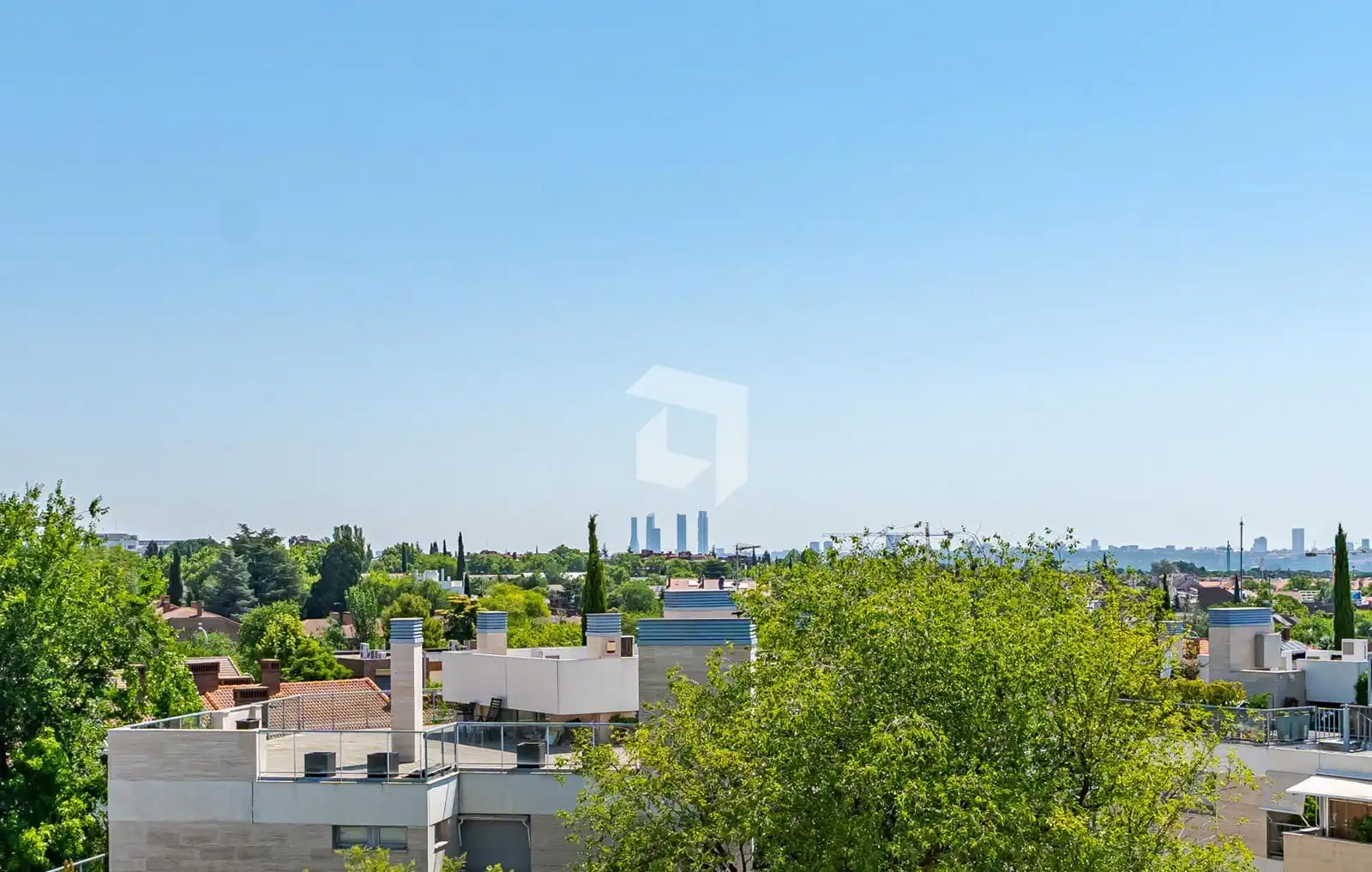 Exterior view of Attic for sale in Madrid  with Air Conditioner, Heating and Parquet flooring