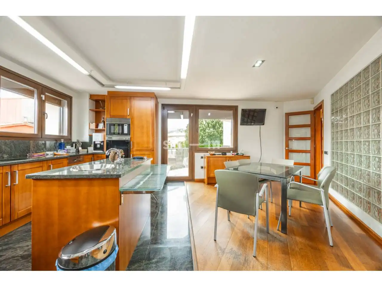 Detached house with pool for sale in Tona, imagen 13