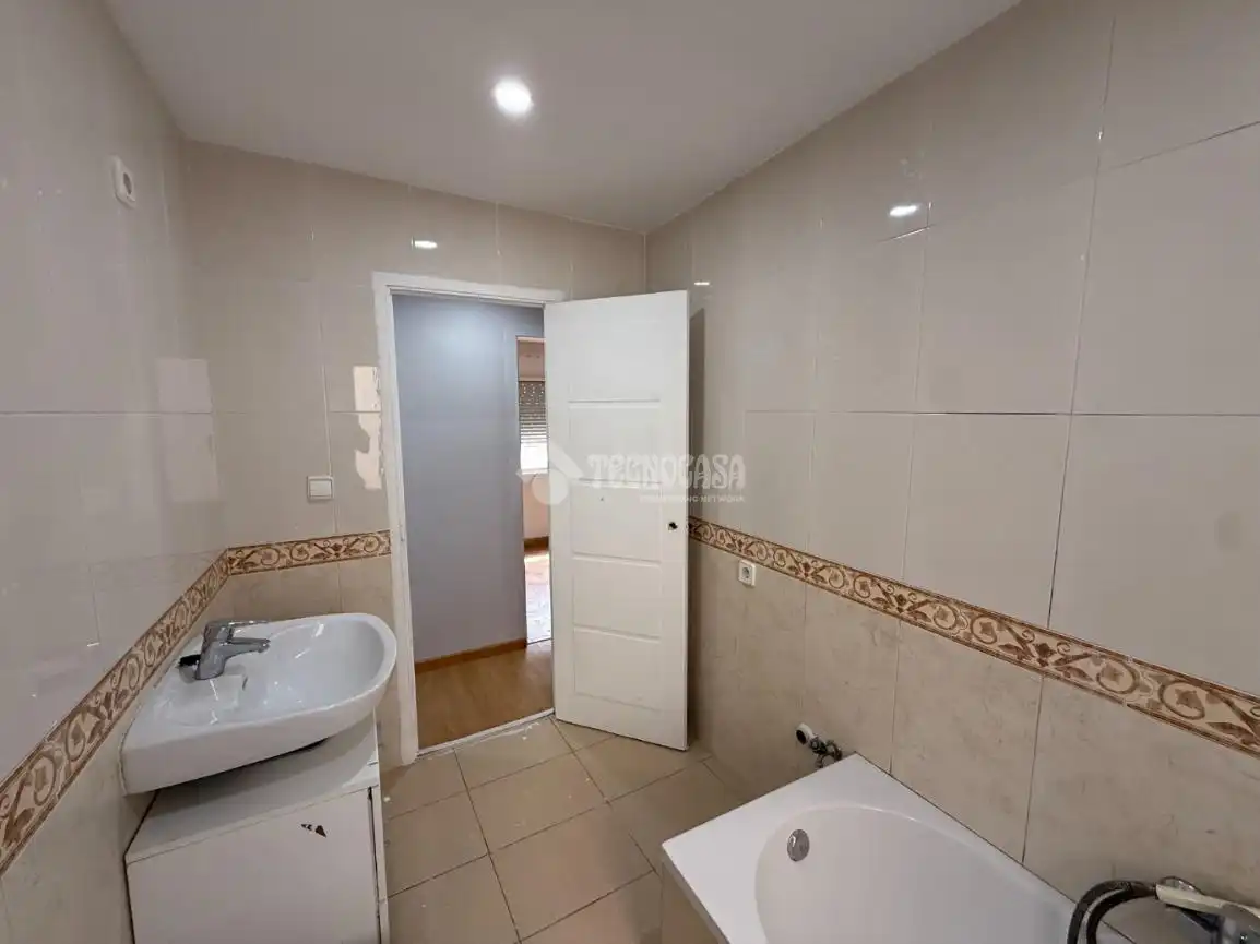 Habitación de Piso en venta en Gijón  con Calefacción