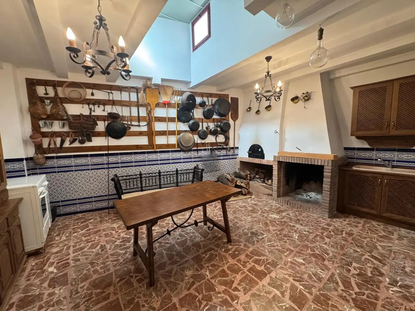 Cocina de Casa o chalet en venta en Alcázar de San Juan con Aire acondicionado, Calefacción y Terraza