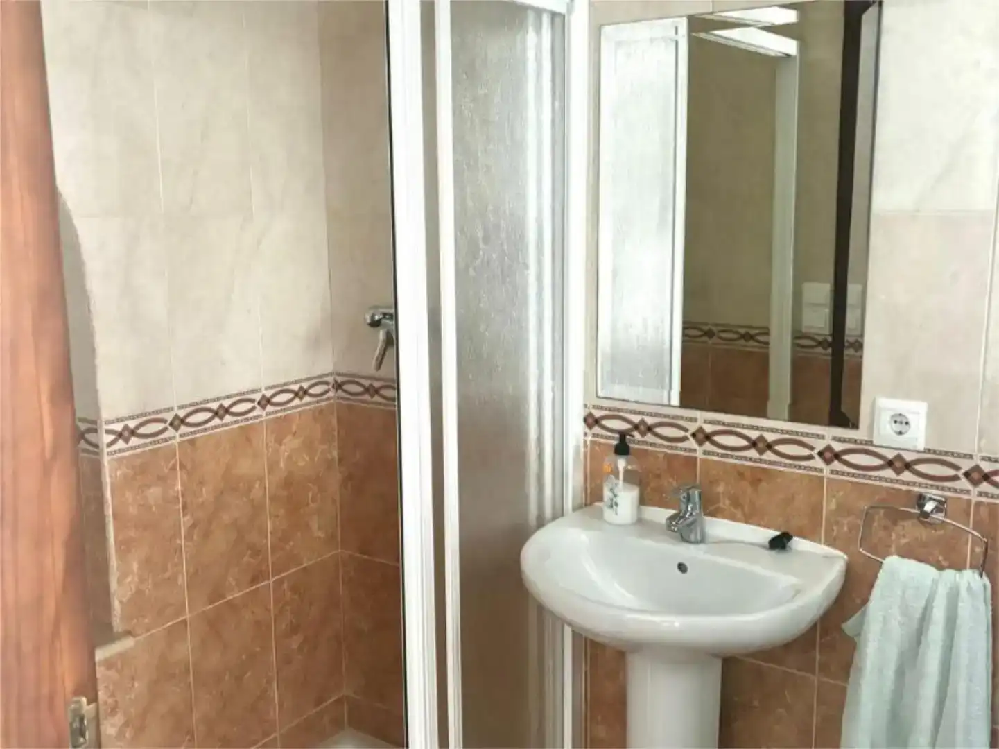 Baño de Piso en venta en Monturque con Trastero, Amueblado y Balcón