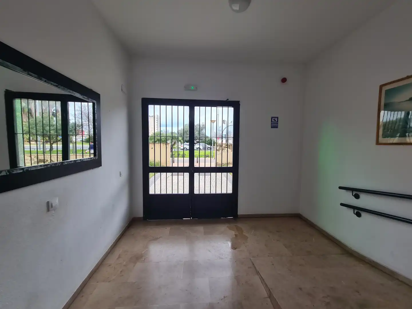 Flat for sale in Sevilla  with Air Conditioner and Storage room
