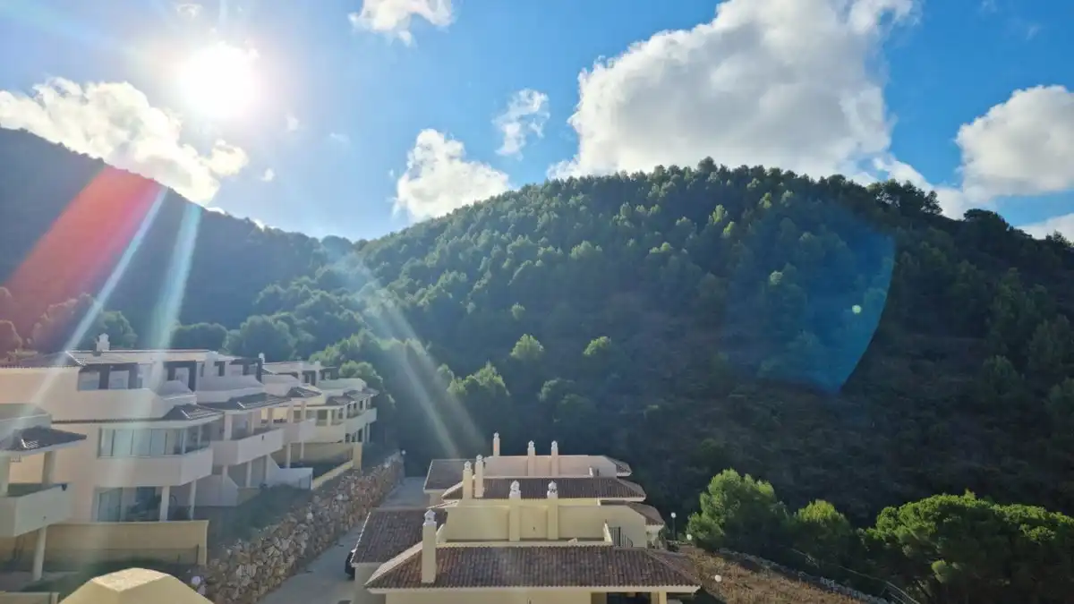 Vista exterior de Àtic en venda en Mijas amb Aire condicionat, Calefacció i Terrassa