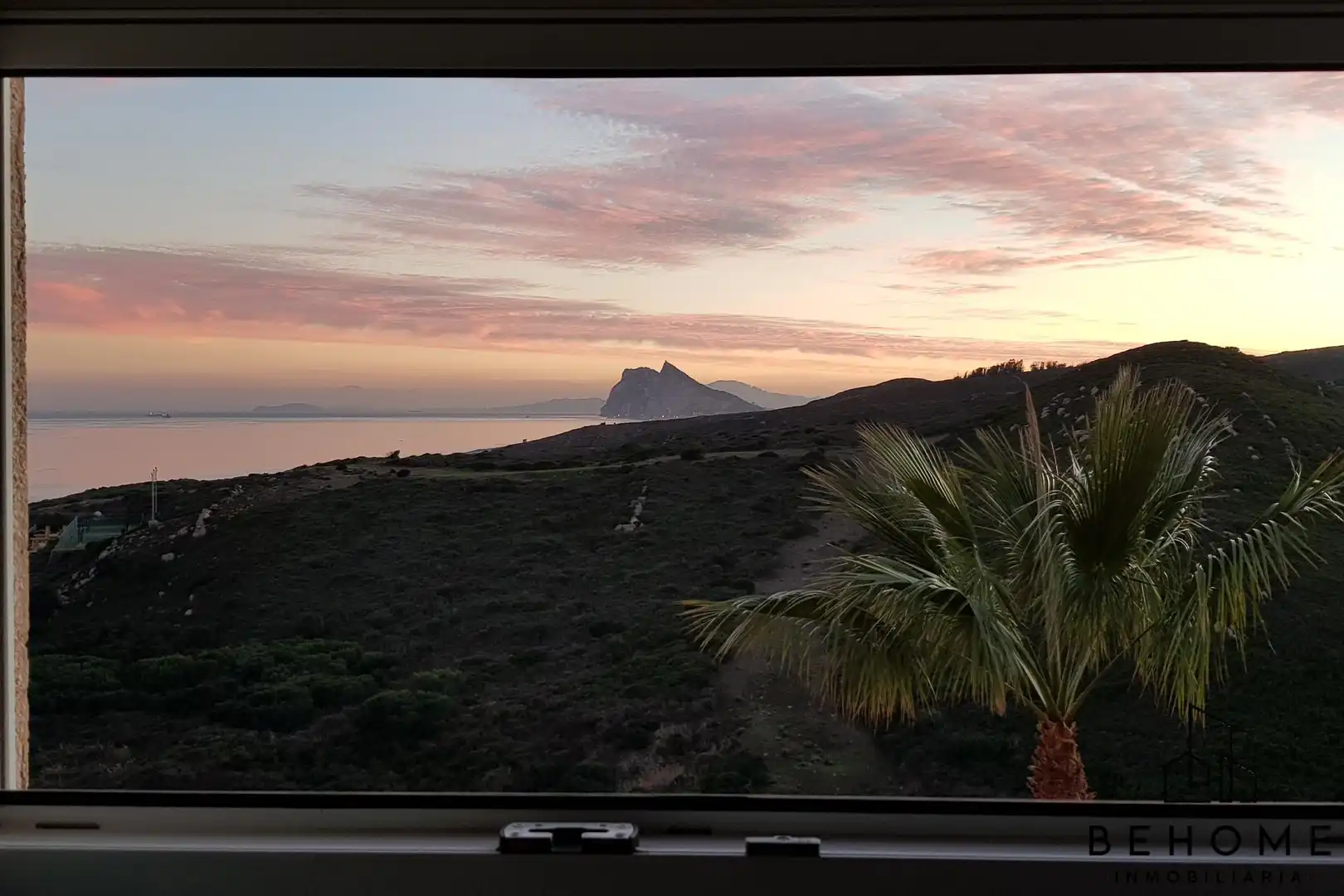 Vista exterior de Ático en venta en La Alcaidesa con Jardín privado, Terraza y Piscina comunitaria