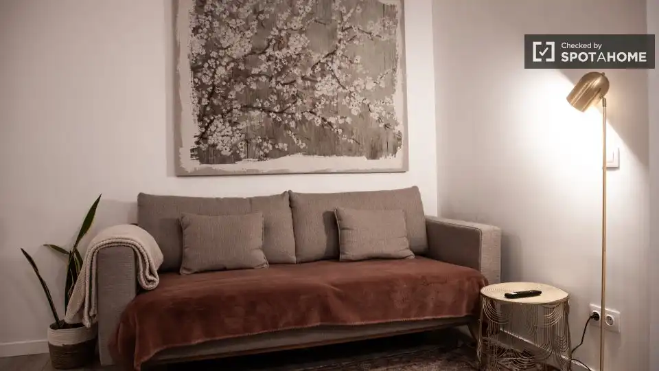 Flat for rent in Gaztambide