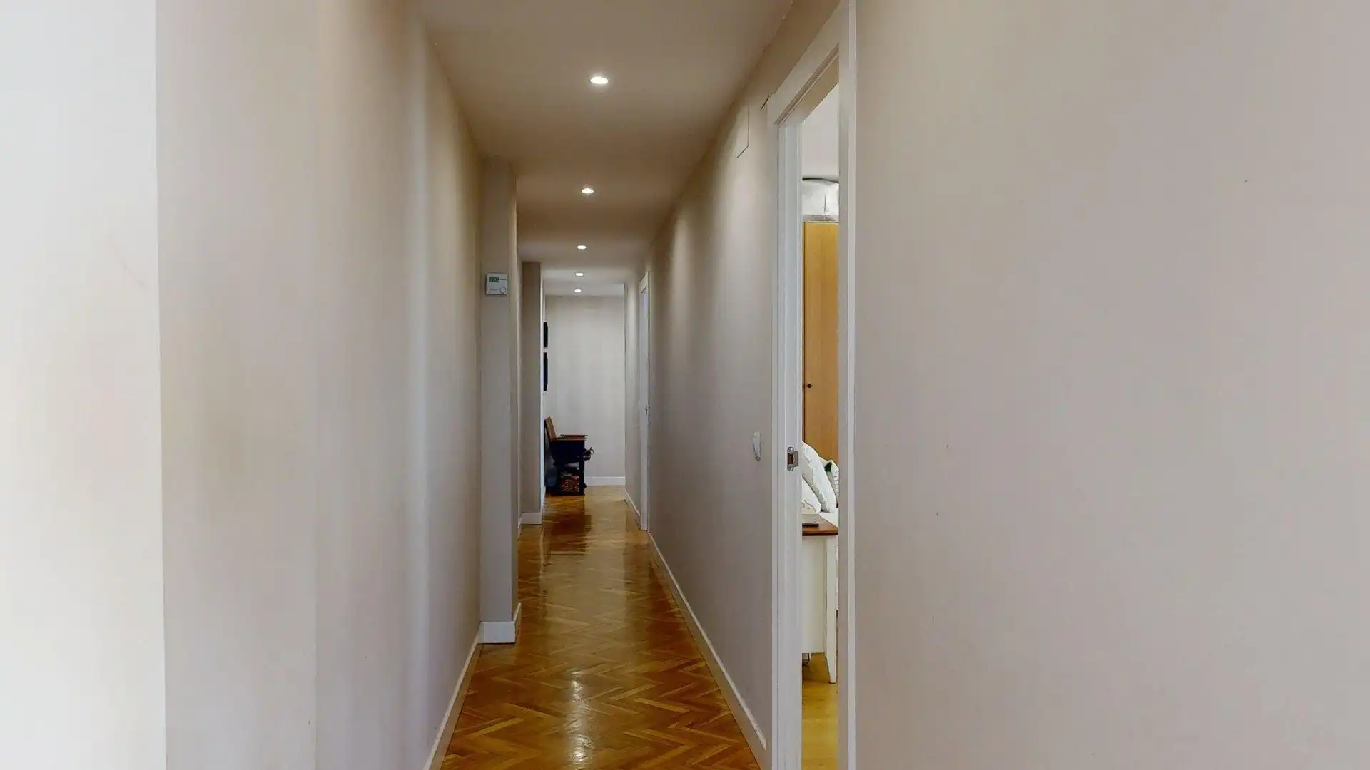 Flat for sale in Zaragoza  with Air Conditioner, Heating and Parquet flooring