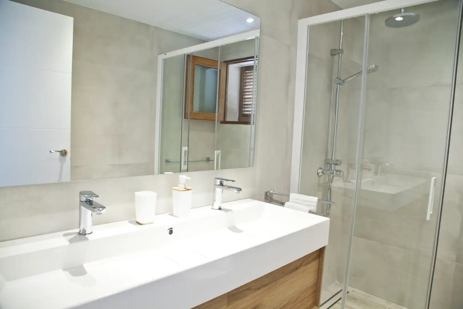 Baño de Casa adosada en venta en  Palma de Mallorca con Aire acondicionado, Calefacción y Jardín privado