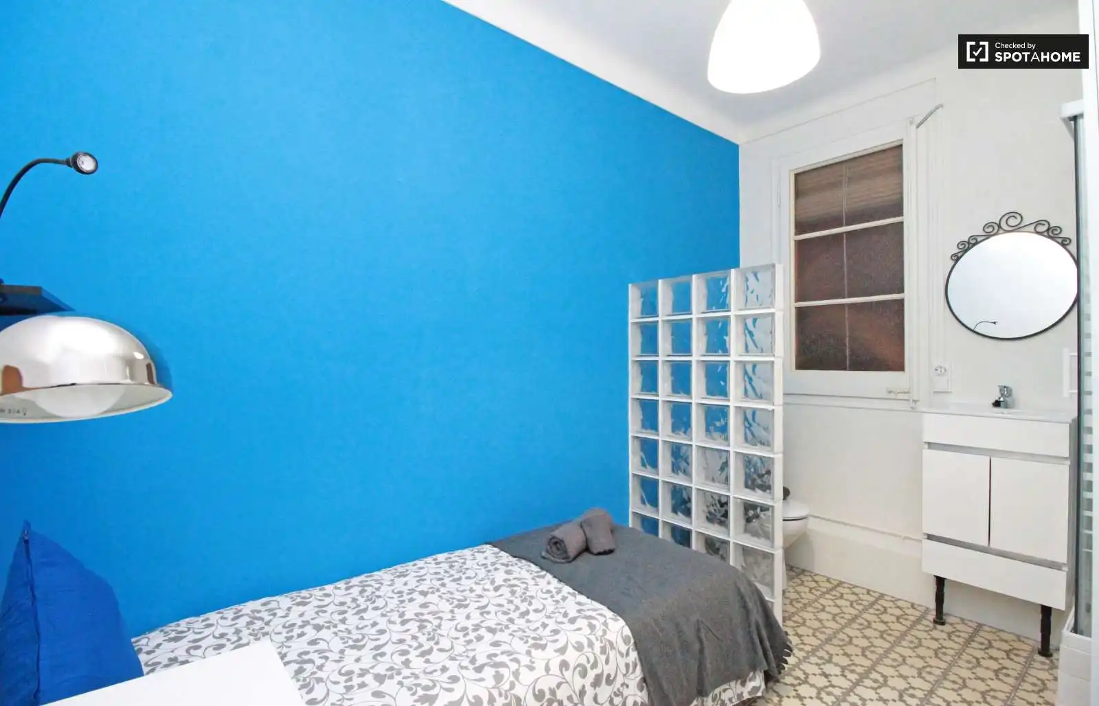 Room in El Poble Sec - Parc de Montjuïc