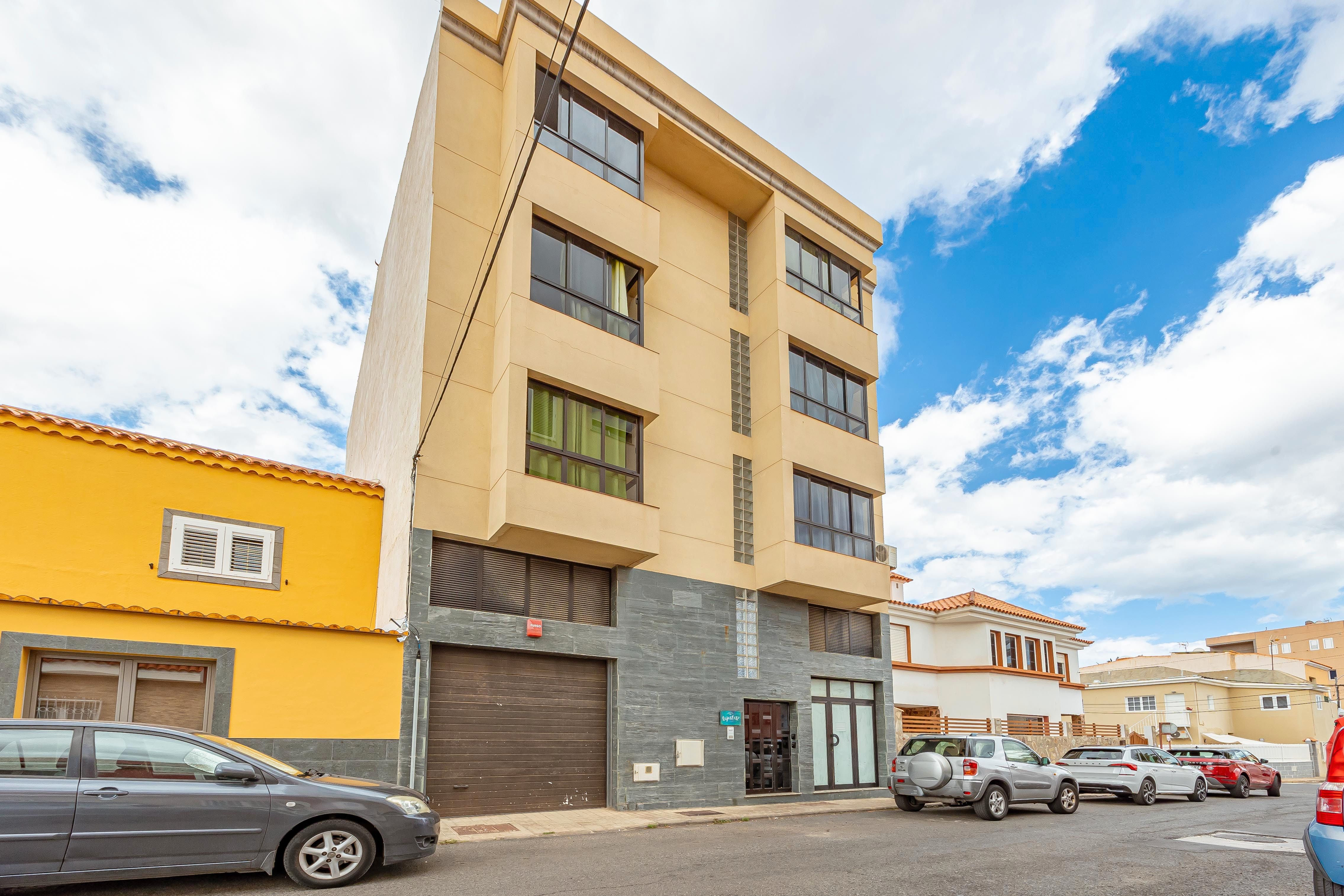 Exterior view of Flat for sale in Santa Lucía de Tirajana