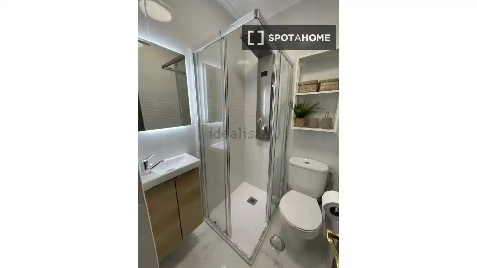 Baño de Apartamento para compartir en Meruelo con Aire acondicionado, Calefacción y Terraza