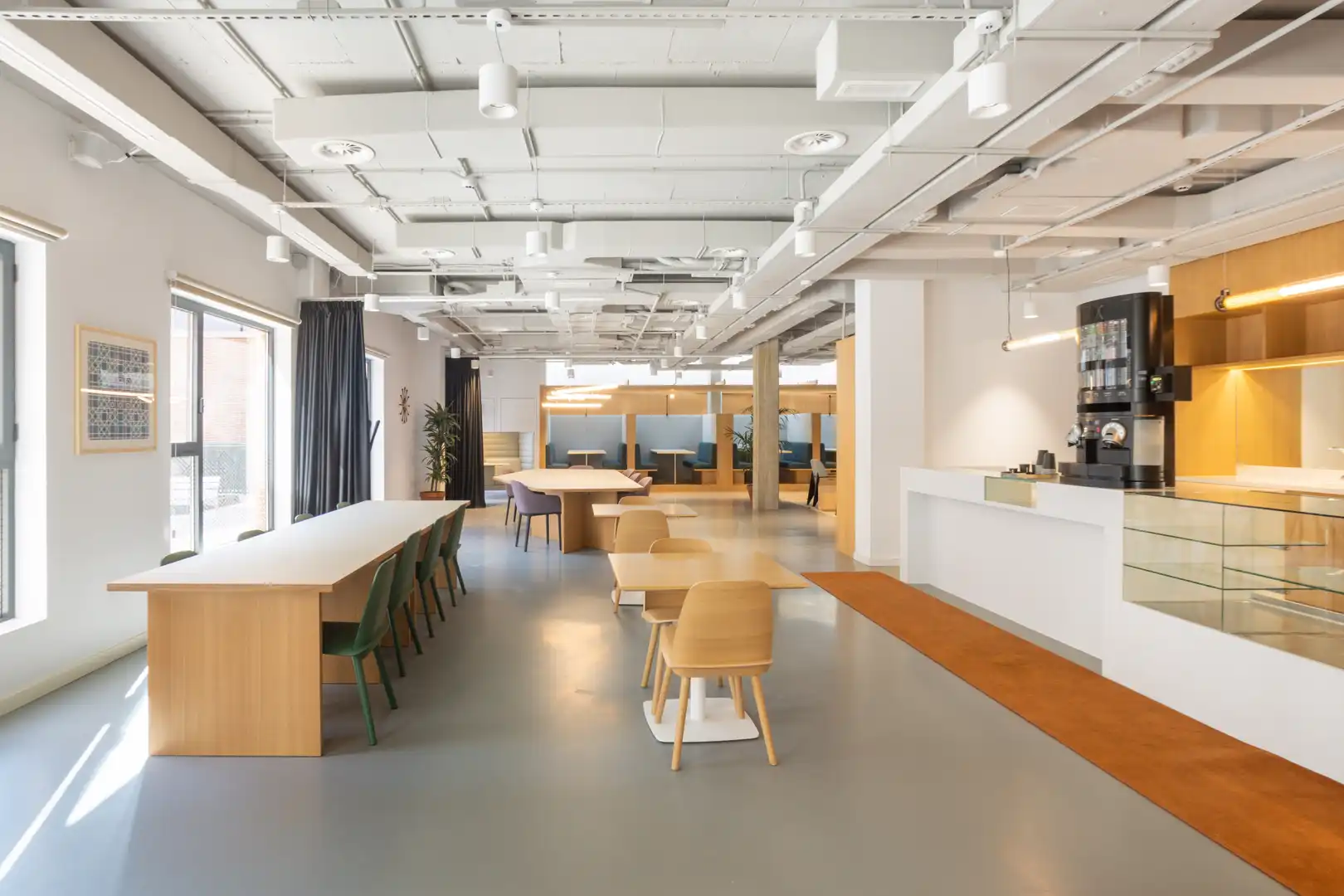 Office for rent in Barcelona  with Air Conditioner, Heating and Furnished