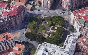 Vista exterior de Edifici en venda en Ciutat Vella 