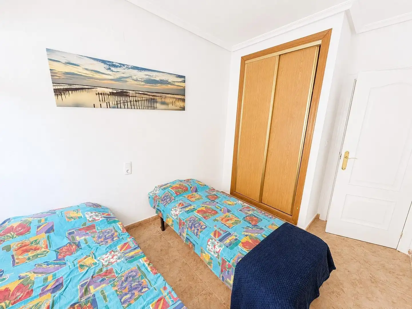 Habitación de Planta baja en venta en Torrevieja con Amueblado, Lavadora y Microondas