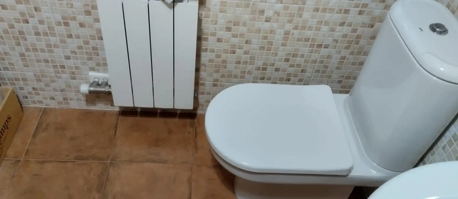Baño de Piso en venta en Sojuela con Calefacción