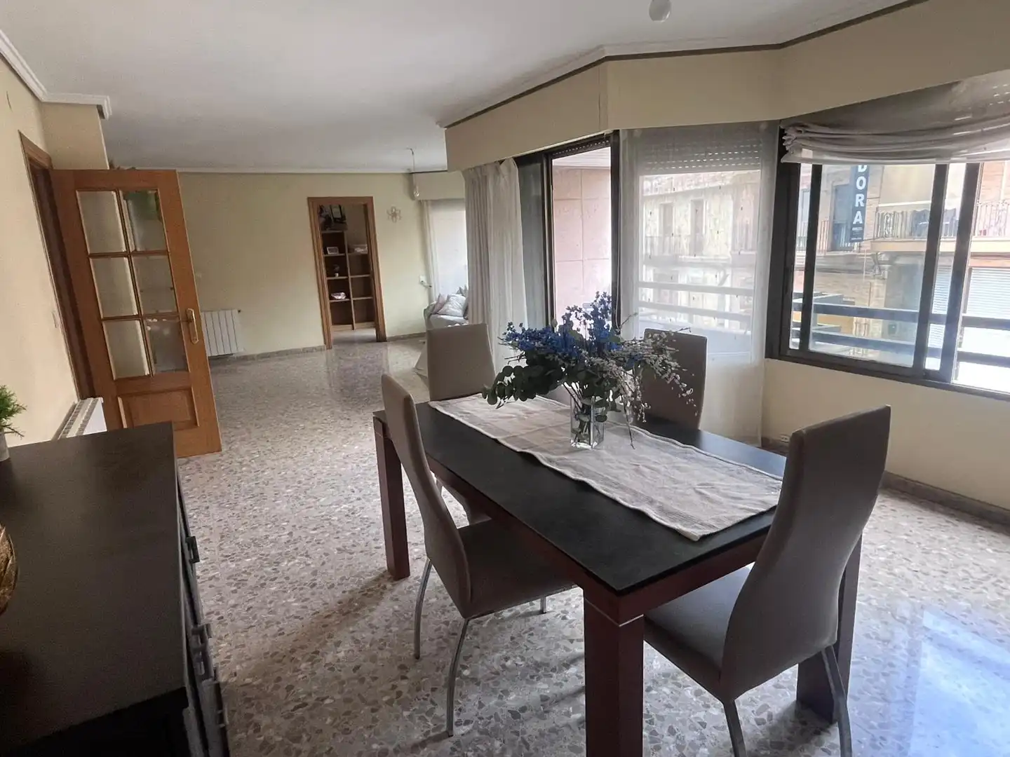 Comedor de Piso en venta en La Pobla de Farnals con Terraza, Horno y Balcón