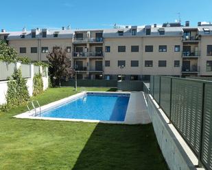 Piscina de Pis en venda en Arroyo de la Encomienda amb Calefacció, Parquet i Traster