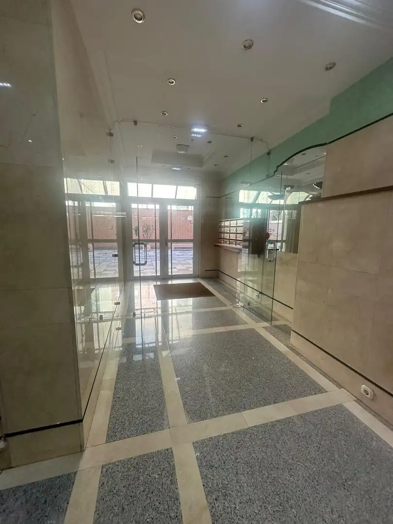 Piso en venta en León Capital  con Calefacción, Terraza y TV