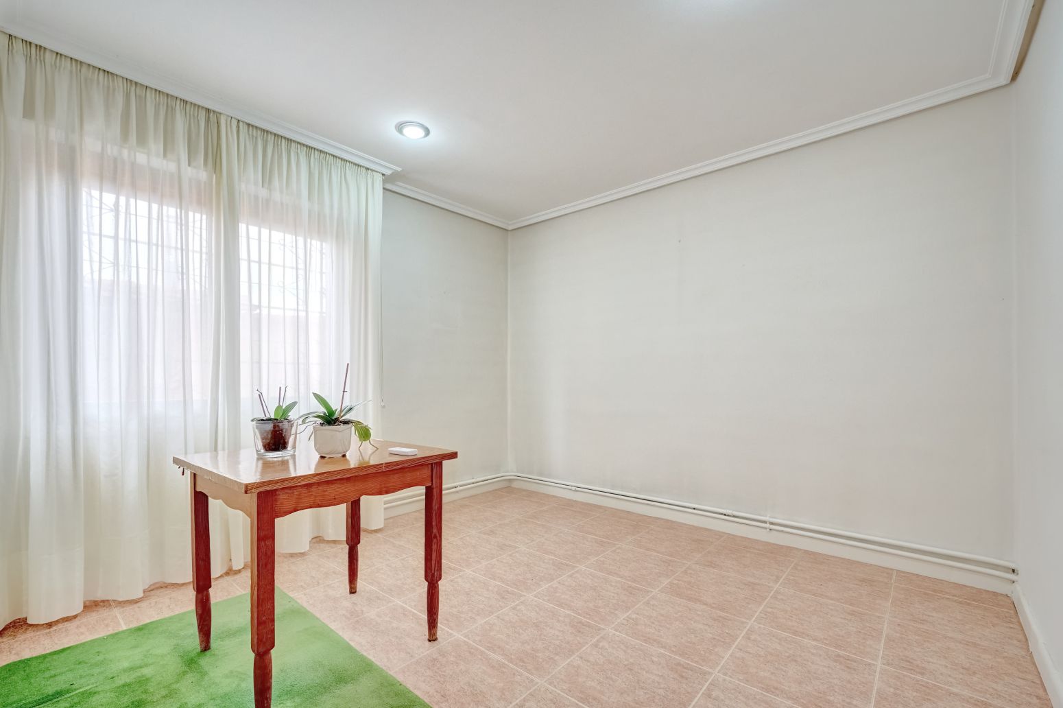 Bedroom of Flat for sale in  Pamplona / Iruña  with Heating and Private garden