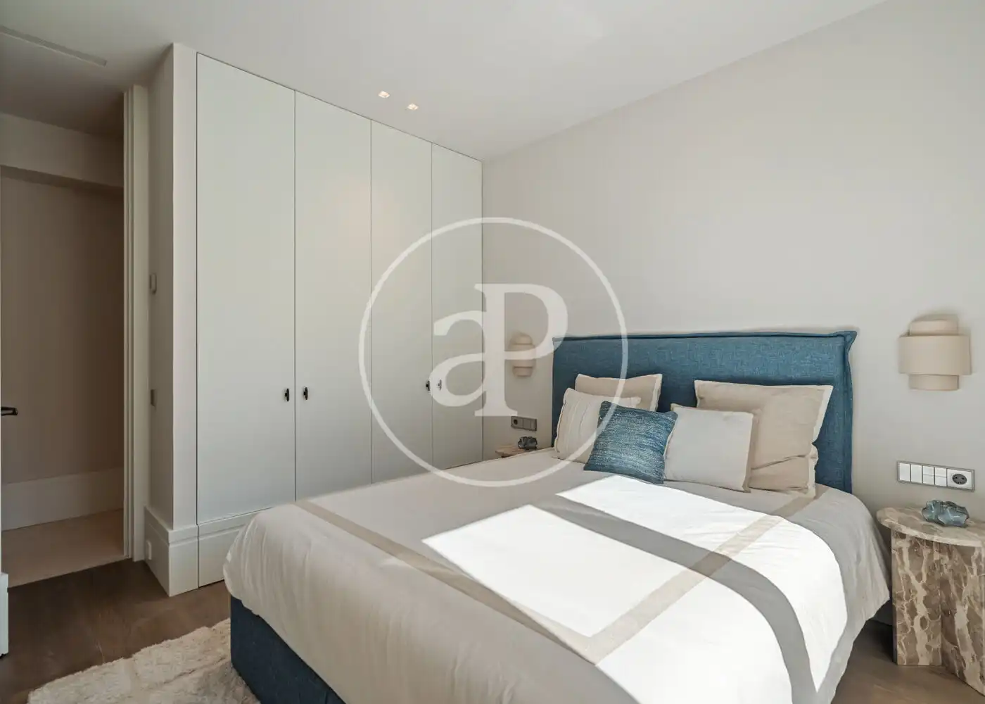 Piso con ascensor en venta en C. del Pinar, imagen 27