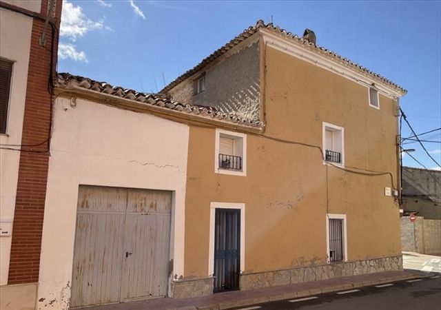 Vista exterior de Pis en venda en Utiel