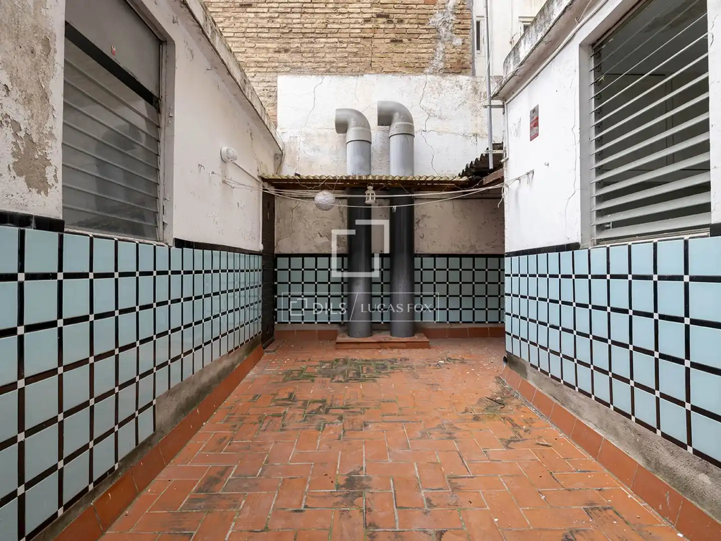 Exterior view of Flat for sale in Barcelona  with Air Conditioner, Terrace and Balcony