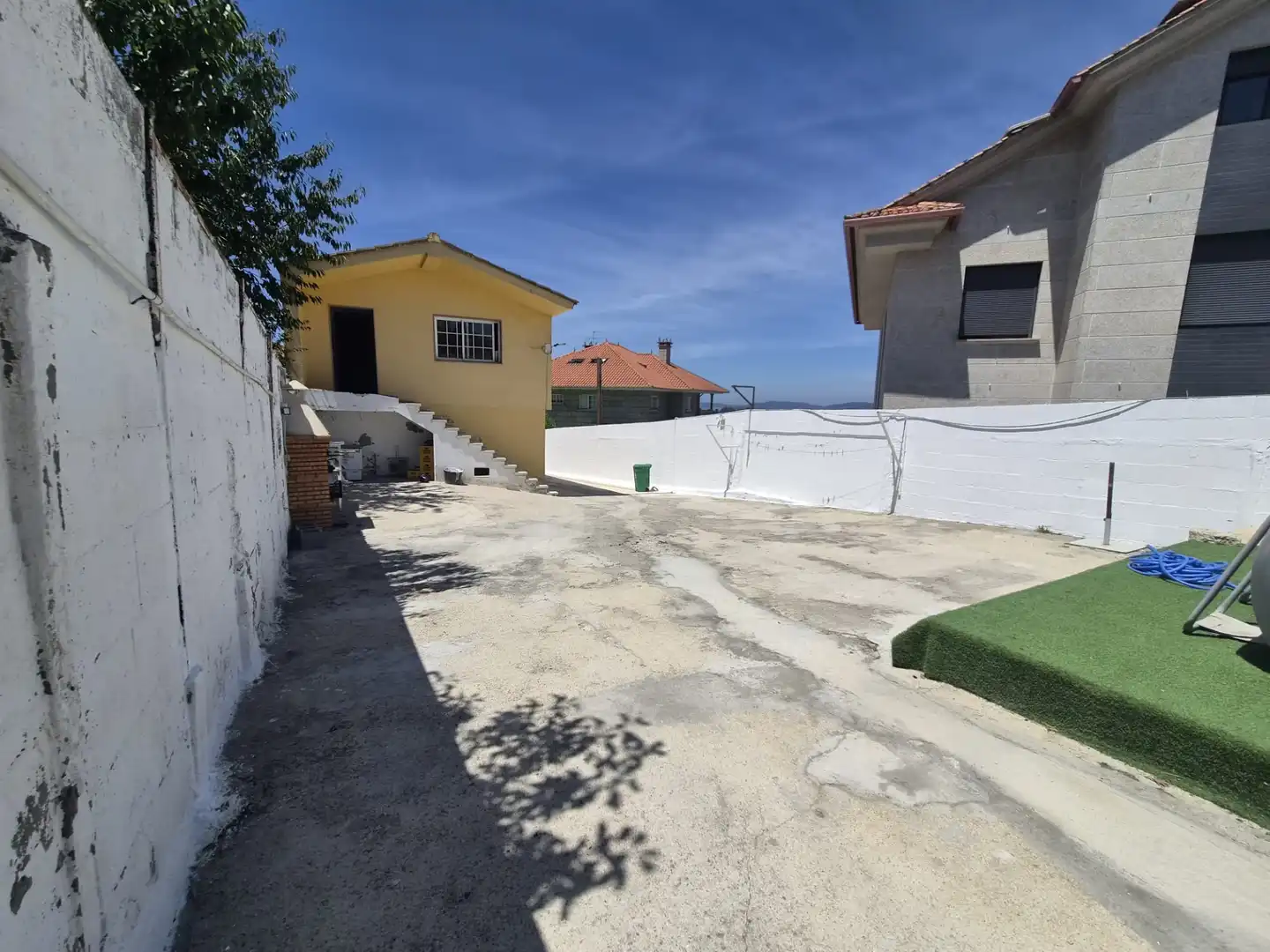 Vista exterior de Casa o chalet en venta en Vigo  con Amueblado