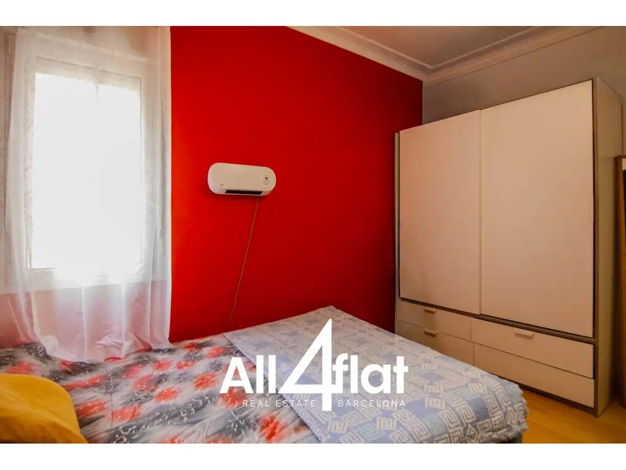 Schlafzimmer von Wohnung zur Miete in Barcelona mit Klimaanlage, Heizung und Parkett