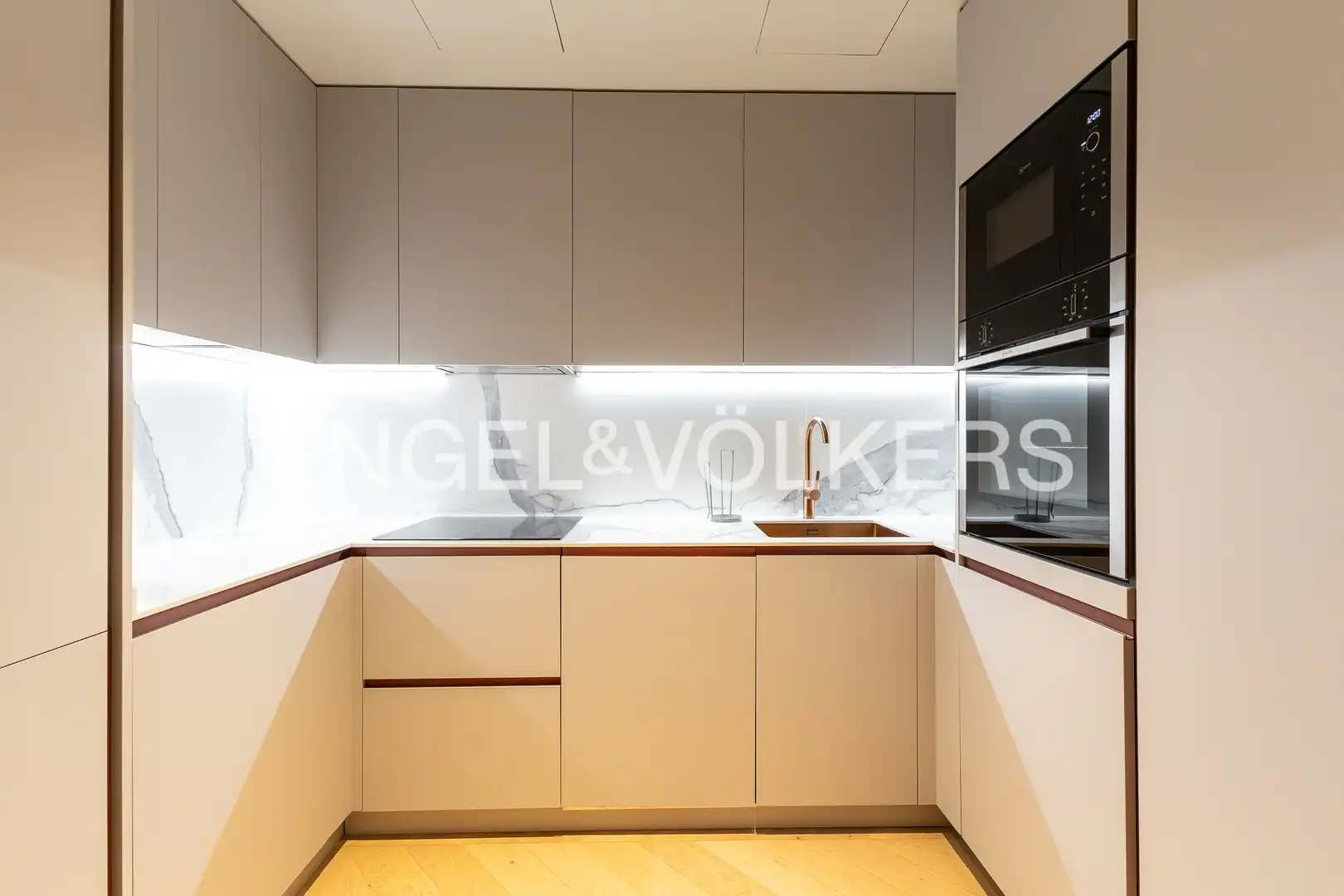Kitchen of Flat for rent in Madrid  with Air Conditioner, Heating and Swimming Pool