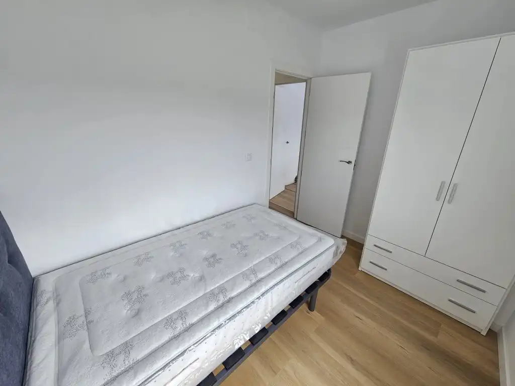 Flat for sale in Barrio Llamosa, imagen 3