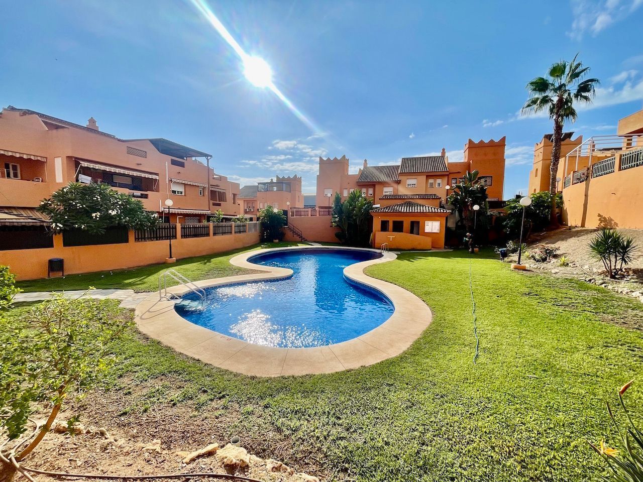 Jardí de Casa o xalet en venda en Rincón de la Victoria amb Aire condicionat, Traster i Piscina comunitària