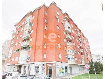 Appartamento con ascensore in affitto a Valdepasillas - La Paz - Huerta Rosales
