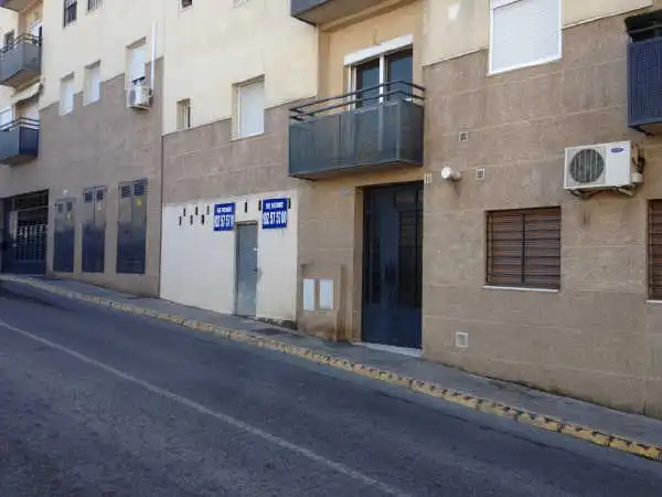 Locale commerciale in vendita a Epifanio Machuca, imagen 2