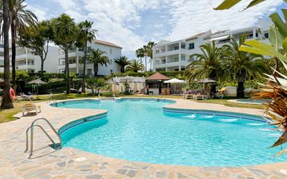 Piscina de Apartament en venda en Mijas amb Aire condicionat, Terrassa i Balcó