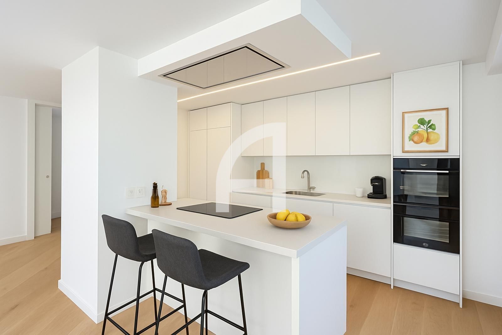 Cuina de Àtic en venda en Girona Capital amb Aire condicionat, Calefacció i Terrassa