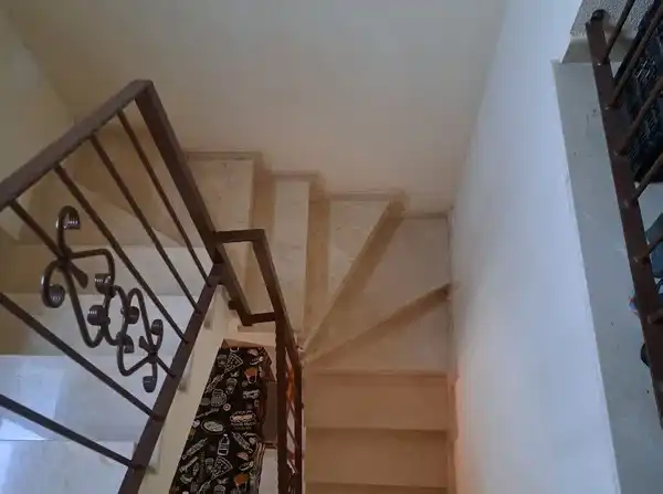 Maisonette zum Verkauf in Catral mit Klimaanlage, Privatgarten und Terrasse
