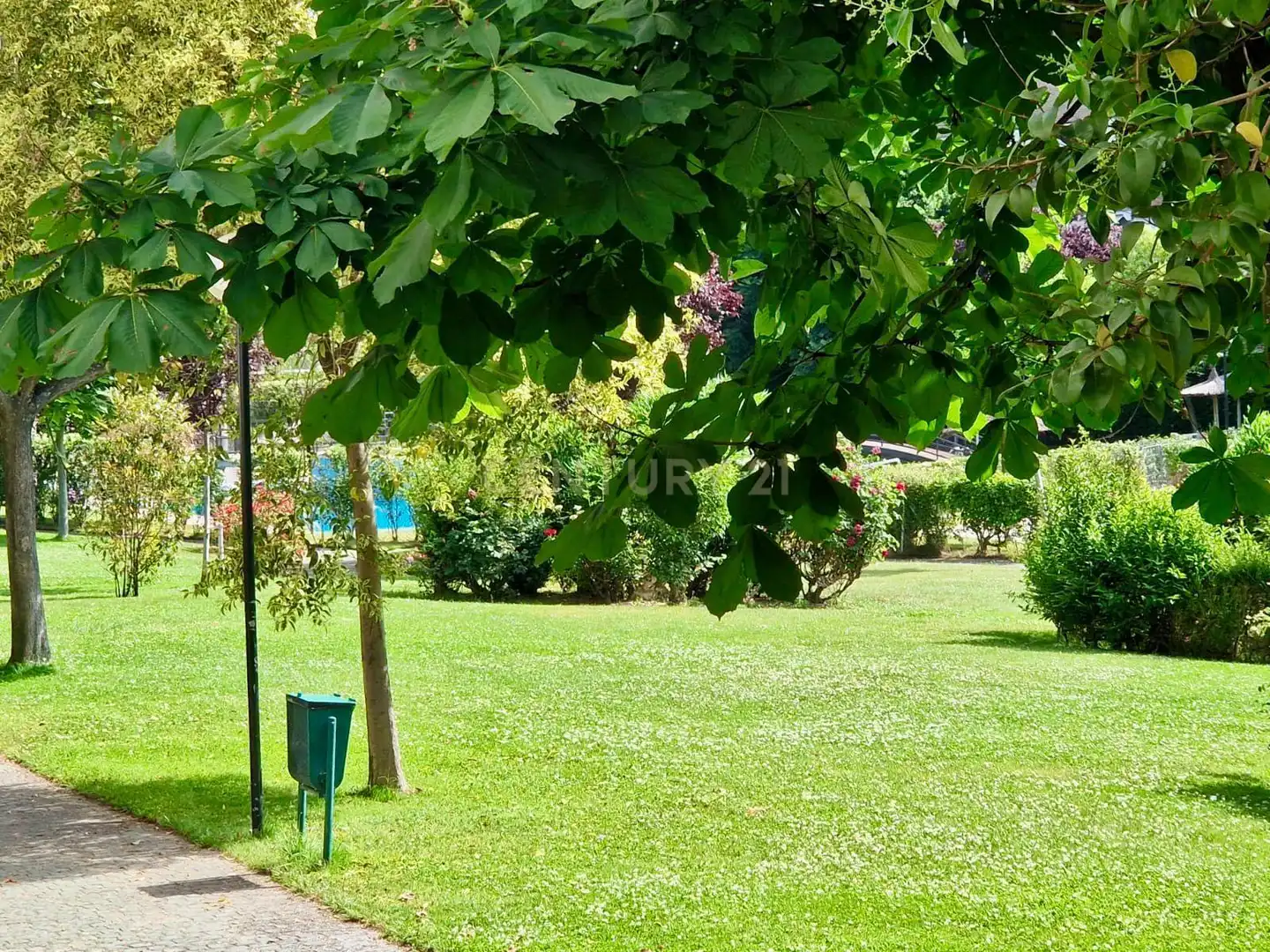 Jardín de Apartamento de alquiler en Majadahonda con Piscina